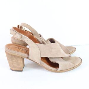 NWT Mariella Cross Over Suede Heeled Sandals Made in Italy size 9